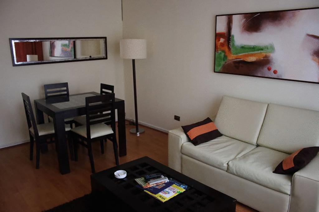 Rent A Home Bosque Norte サンティアゴ エクステリア 写真